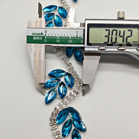 Frange de perles de verre de luxe avec strass en forme de feuilles, style à fixation thermocollante pour vêtements et sacs