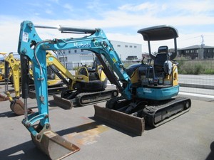 Excavatrice Kubota 2014, 85% neuve, 2000 heures, 3 tonnes, d'occasion, compacte, à queue zéro, mini-pelle, excavatrice rotative sans queue. - Product Image 3