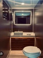 Toilettes portables de luxe, salle de bain mobile, remorque WC pour plage, mariage, fête, diverses applications