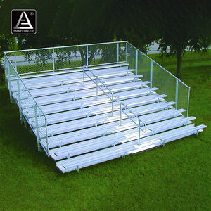 Gradins extérieurs surélevés en aluminium avec planches, tribunes sportives, bancs de gradins, gradins de stade en aluminium avec garde-corps - Product Image 1