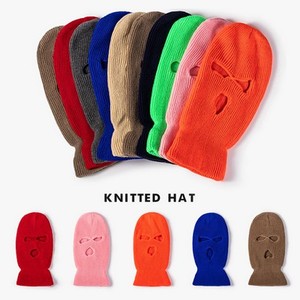 Masque tricoté en laine couleur bonbon personnalisé avec logo, trois trous, pour une chaleur optimale - Product Image 2