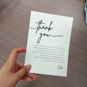 Tarjetas de Agradecimiento Personalizadas con Relieve y Lámina Dorada - Tarjetas de Inserción de Lujo con Estilo Escrito a Mano para Marcas de Ropa y Moda - Product Image 5