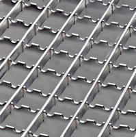 Matériaux de construction - Grille en acier galvanisé à chaud personnalisable 30x3 pour drainage