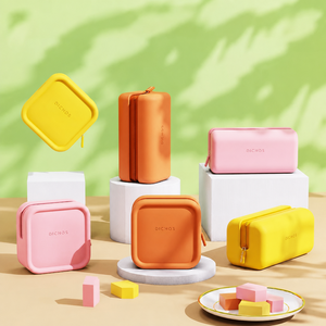 DICHOS EVA Meilleures Ventes Trousse <span class=keywords><strong>de</strong></span> Toilette <span class=keywords><strong>de</strong></span> <span class=keywords><strong>Voyage</strong></span> Suspendue Personnalisée pour Femmes, <span class=keywords><strong>Sac</strong></span> à Maquillage Cosmétique Étanche avec Fermeture Éclair, Style Tendance - Product Image 1