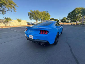 Voitures propres d'occasion 2024 <span class=keywords><strong>Ford</strong></span> <span class=keywords><strong>Mustang</strong></span> GT Premium Coupé 2D prêtes à être expédiées - Product Image 4