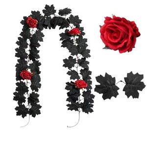 Décoration d'Halloween : Guirlande de feuilles d'érable noires et de roses artificielles en soie pour la décoration de la porte d'entrée ou du porche. - Product Image 5