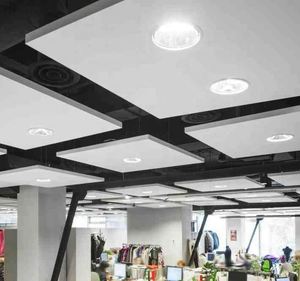 Panneaux acoustiques de plafond de qualité sonore 120x120cm, panneau carré noir à bords droits / déflecteur en fibre de verre utilisé dans le cinéma pour la réduction du bruit circulaire - Product Image 1
