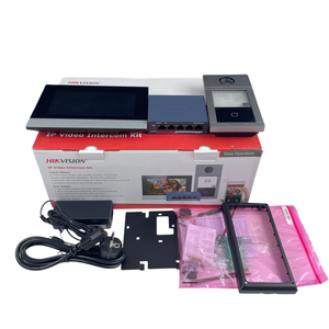 Kit Videocitofonico IP Hikvision DS-KIS604-S(C) per Villa con App Hik-Connect, Sistema Citofonico PoE con Scheda Hikvision Global - Product Image 3
