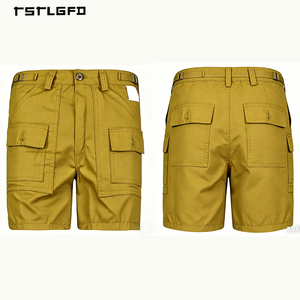 Custom Men's Grid Pattern Cargo Shorts Relaxed Fit Polyester Blend Outdoor Utility Shorts - Product Image 2