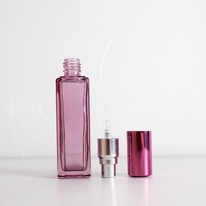 Botella de perfume de vidrio de espray rectangular recargable vacía de lujo personalizada proveedor 20ml atomizador Parfum niebla rociador botella difusora - Product Image 4