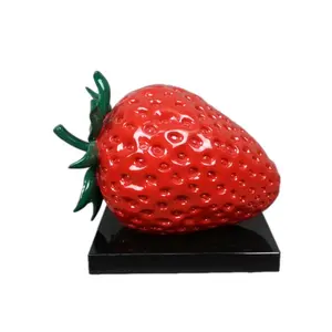 Factory Customized Hand Crafted Fiberglass Large Strawberry Vegetable Fruit Animal Sculpture For Shop Garden Decoration