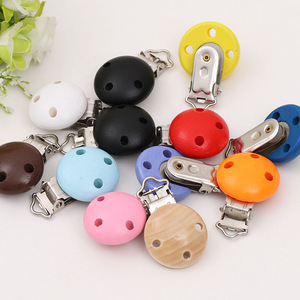Clips de madera coloridos para chupetes, con forma de círculo, para bebés de 0 a 12 meses, con tratamiento de pintura horneada. - Product Image 2