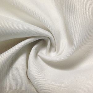 <span class=keywords><strong>Tissu</strong></span> de sécurité en <span class=keywords><strong>gabardine</strong></span> sergé double face en polyester pour l'outillage de vêtements Tablier en <span class=keywords><strong>tissu</strong></span> <span class=keywords><strong>blanc</strong></span> gris teint en trame de fil 100d - Product Image 3