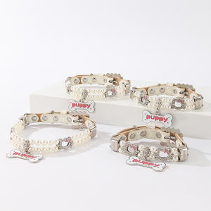 ปลอกคอสัตว์เลี้ยงหนัง PU ประดับลูกปัดรูปกระดูกขนาดใหญ่ พร้อมจี้หัวแมวประดับมุกเทียมและคริสตัล สำหรับลูกสุนัขและสัตว์เลี้ยงอื่นๆ - Product Image 4