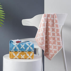 Serviette de bain carrée en coton pur jacquard, 34x34 cm, motif géométrique, absorbante, douce, pour usage domestique, pour hommes et femmes - Product Image 4