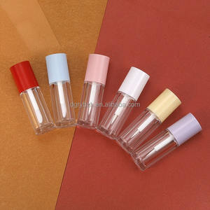 حاويات أحمر شفاه بلاستيكية مميزة مخصصة مع طلب ختم ساخن مقبول صغير - Product Image 2