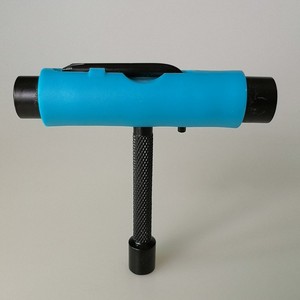 Nueva llave de herramienta en T para monopatín de acero metálico en alta calidad fuerte con impresión de logotipo personalizado para patín Longboard - Product Image 2