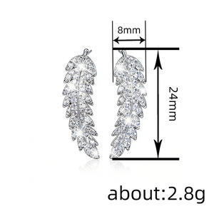 Orecchini a Perno E123 con Piuma, Oro Bianco, Cristalli e Strass, Montatura a Castone, Classici da Donna per Uso Quotidiano - Product Image 5