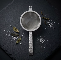 Passoire à thé en acier inoxydable à mailles fines avec poignée martelée - Filtre à feuilles de thé de qualité supérieure pour thé en vrac, matcha et café