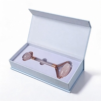 Boîte d'emballage pour rouleau de jade, style livre personnalisé, couvercle magnétique à rabat avec insert en EVA, papier couché, impression couleur intégrale, boîte cadeau