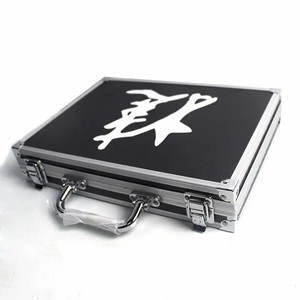 Nouvel étui rigide en aluminium pour pagaie <span class=keywords><strong>de</strong></span> <span class=keywords><strong>ping</strong></span>-<span class=keywords><strong>pong</strong></span> pour 1 <span class=keywords><strong>raquette</strong></span> <span class=keywords><strong>de</strong></span> tennis <span class=keywords><strong>de</strong></span> table et 3 balles étui en aluminium pour tennis <span class=keywords><strong>de</strong></span> table avec logo - Product Image 1