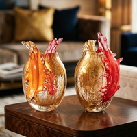 Bouteille décorative en verre de Murano soufflé à la main, sculpture asymétrique en forme de flamme, vase d'art fluide, décoration de table de luxe pour la maison