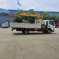 Camion grue télescopique 8T ISUZU 4x2, grue mobile montée sur camion
