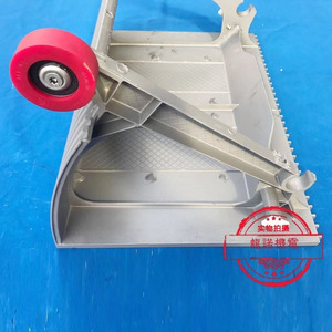 Marches d'escalator en alliage d'aluminium modèle 60K, 600 marches pour pièces d'escalator - Product Image 2