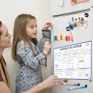Magneti del frigorifero della lavagna personalizzata per l'ufficio della scuola di casa cancellabile a secco calendario magnetico settimanale Planner Schedule Board per la famiglia