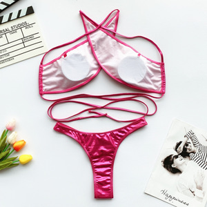 <span class=keywords><strong>Maillot</strong></span> <span class=keywords><strong>de</strong></span> bain Young Little Models Bikini bandeau sexy extrême à prix bon marché avec <span class=keywords><strong>bas</strong></span> à coupe haute ensemble <span class=keywords><strong>de</strong></span> 2 pièces avec logo imprimé sur le devant - Product Image 4