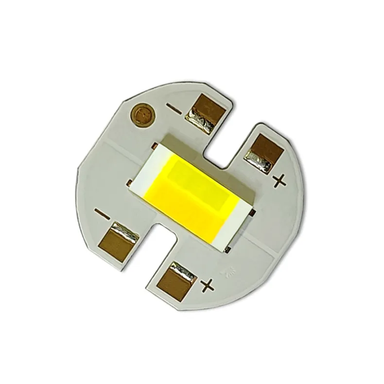 Alta potencia 2800 Lumen CSP 3570 COB LED Chip Blanco 6000-6500K para bombilla LED