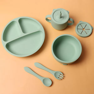 Juego de comedor ecológico para niños sin BPA al por mayor, cuenco de vajilla para bebés con tapa de succión de silicona, platos prácticos de silicona para alimentación - Product Image 3