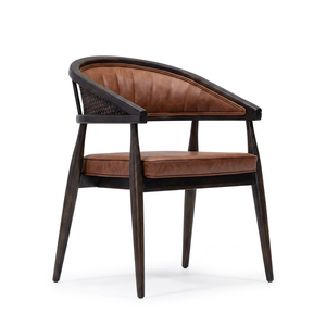 Chaise de salle à manger moderne en bois massif avec assise et dossier rembourrés, accent en rotin tressé pour mobilier de salle à manger - Product Image 1