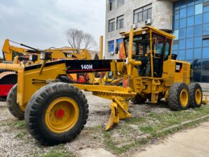 Niveleuse Caterpillar 140H de qualité supérieure avec calibrage précis - Moment de charge élevé, capacité de 14 000 kg pour les terrains de golf - Product Image 4