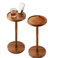 Petite table d'appoint ronde, table à boissons avec emplacement pour téléphone, table sur piétement en bois d'acacia massif avec base lestée, empreinte compacte