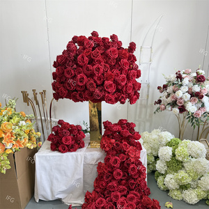 Fournitures Florales en Gros pour Mariages : Arrangements de Boules de Roses Rouges de Luxe IFG-BL03 - Product Image 4