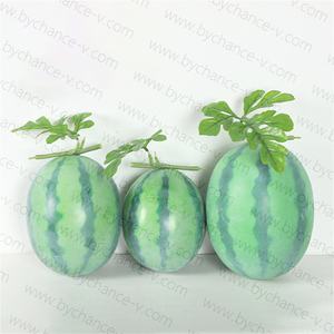 Pastèque en fausse mousse de fruits d'été artificiels directs d'usine avec des feuilles de vigne pour la décoration de zoo de parc d'attractions de jardins botaniques - Product Image 2