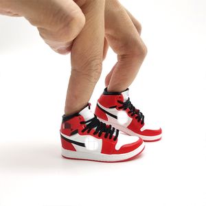 Llavero de Zapatos de Baloncesto de Moda 2026, Caja Decorativa de PVC, Llavero de Zapatos Impresos a Mano, Mini Llavero de Zapatillas 3D - Product Image 6