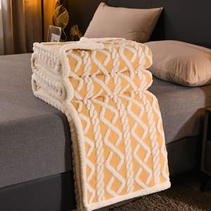 Manta de franela de doble cara Tuff, manta de sofá de punto de 2 capas con patrón de Festival hecho de tela de lana polar - Product Image 3