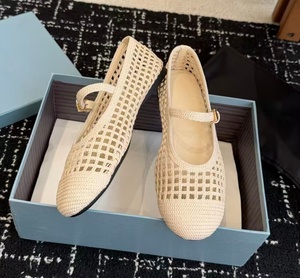 Sandalias Planas de Malla Transpirable con Tiras y Punta Redonda para Mujer, Estilo Mary Jane, con Diseño Calado de Ganchillo, Colección Verano 2026 - Product Image 5