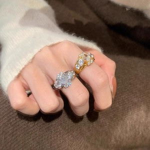 Mode lichte luxe moderne koperen kruis zirkoon duiven-ei <span class=keywords><strong>ring</strong></span> voor dames - Product Image 2
