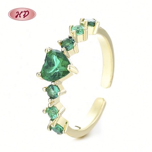 Bague en laiton plaqué or, alliage de cuivre, zircon vert, bijoux de mode pour femmes, bagues en or laminé 18 carats, vente en gros - Product Image 5