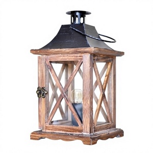 Farol de Madera Hecho a Mano con Paneles de Vidrio e Impresión Personalizable para Cenas a la Luz de las Velas y Decoración de Mesa - Product Image 5