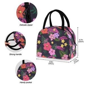 Produits Tendances 2024 Nouveautés Sacs de Style Hawaïen Personnalisés Sac Isotherme Tendance à Motifs Floraux Tropicaux pour le Déjeuner - Product Image 3