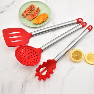 Ensemble de 7 ustensiles de cuisine haut de gamme en silicone et acier inoxydable pour la cuisine - Product Image 4