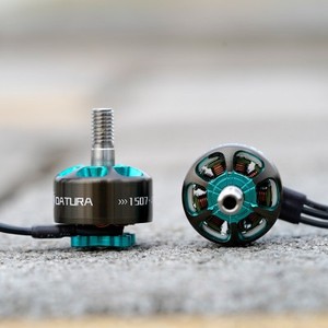 Moteur sans balais Foxeer 2806.5 1350KV 4-6S avec stator de 28 mm de diamètre, longueur de 6,5 mm, poids de 46 g, courant maximal de 42,8 A - Product Image 5