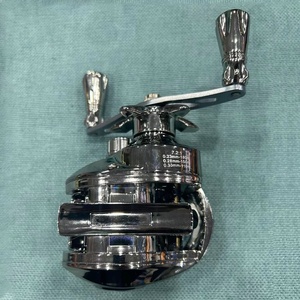 Usine de matériel de pêche Moulinets de pêche à appâts personnalisés Nouvelle arrivée Moulinets de coulée en métal Roues légères Accessoires de pêche - Product Image 2