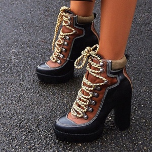 Bottines montantes pour femme en PU color block, à plateforme, bout rond, à lacets, talon épais, style mode - Product Image 2
