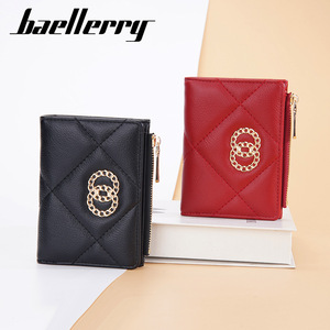 กระเป๋าสตางค์สั้นผู้หญิง Baellerry สีแดง หนังนิ่ม ซิป แฟชั่น พับสองตอน ตกแต่งด้วยโซ่ - Product Image 3