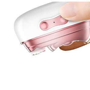 Nouveau produit : Lime à ongles ergonomique de petite taille avec lampe UV, idéale pour les voyages et l'entretien quotidien - Product Image 1